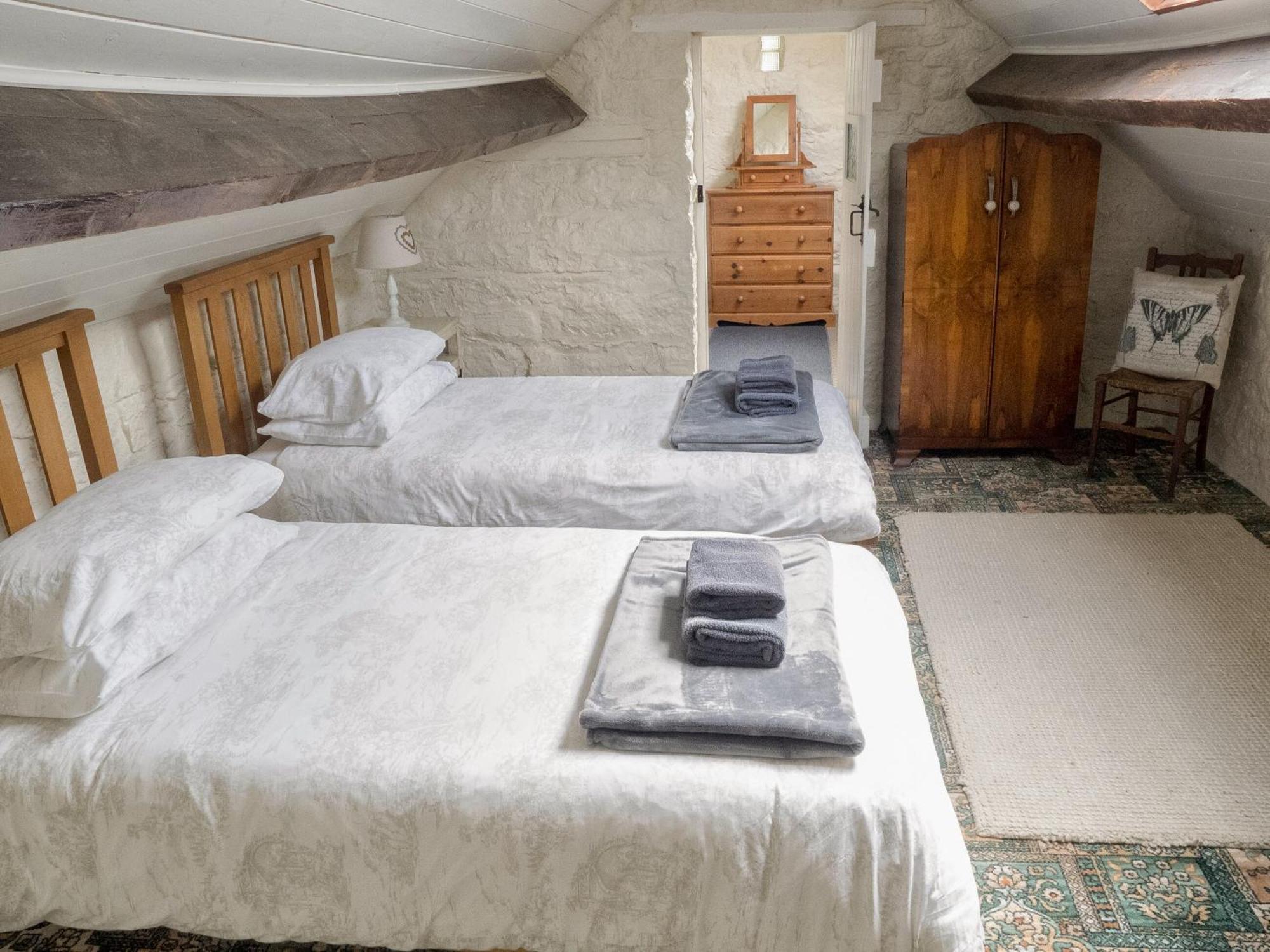 Nightingale - Ukc1570 Crich